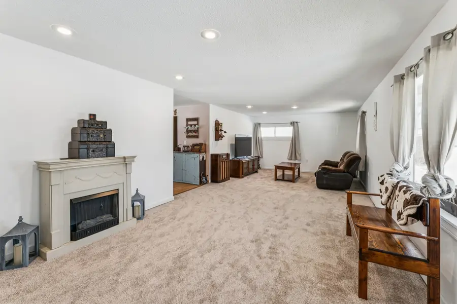 416 Concord Drive, Streamwood, IL 60107 - Image #3