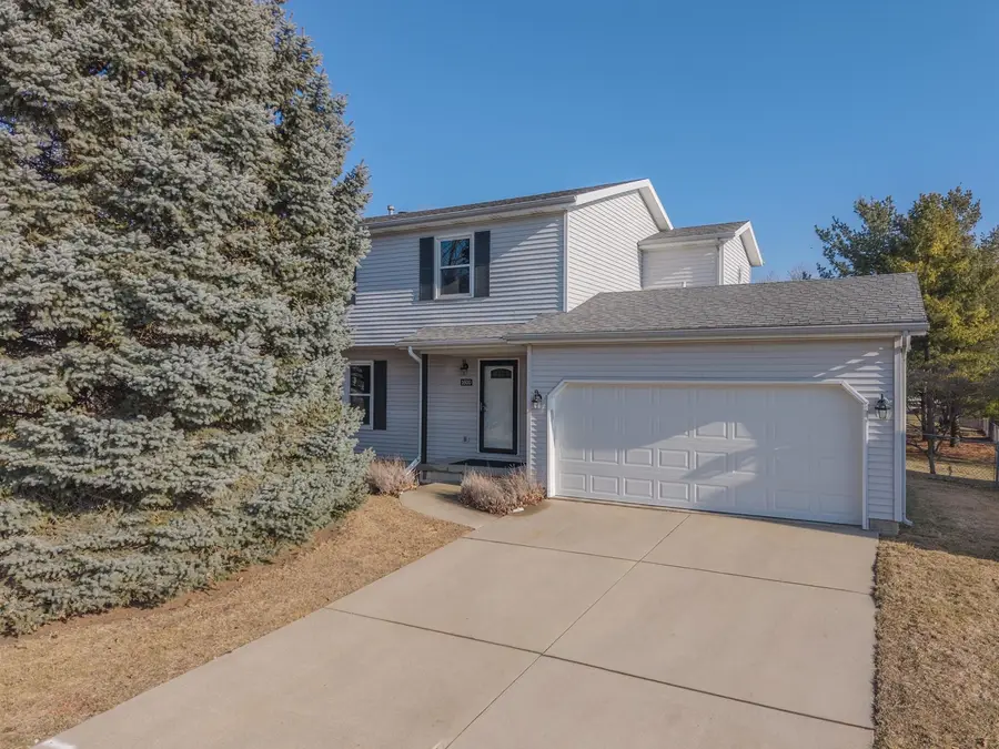 1600 Surrey Street, Normal, IL 61761 - #2