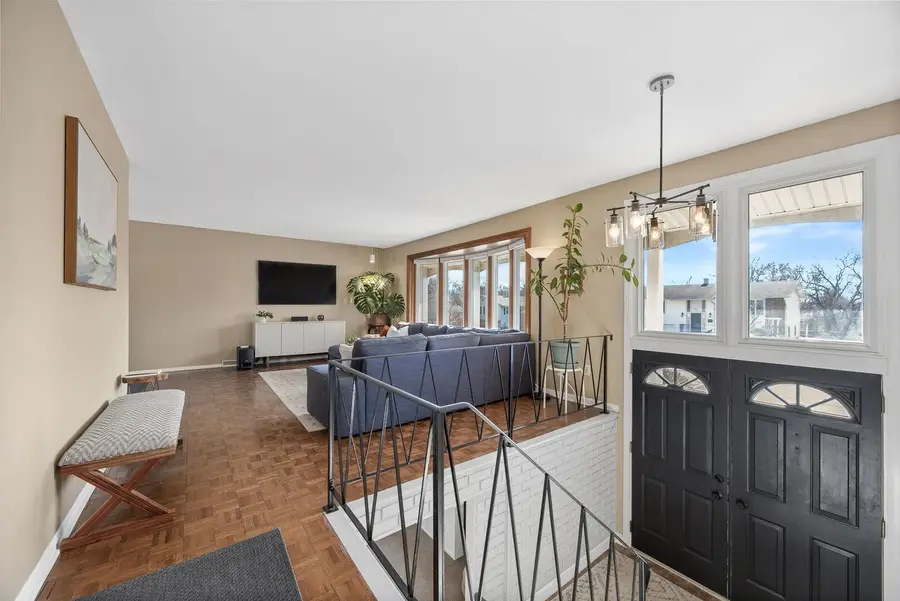 2422 Stonewall Avenue, Woodridge, IL 60517 - #2