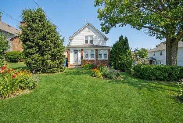 225 Burchell Avenue, Highwood, IL 60040