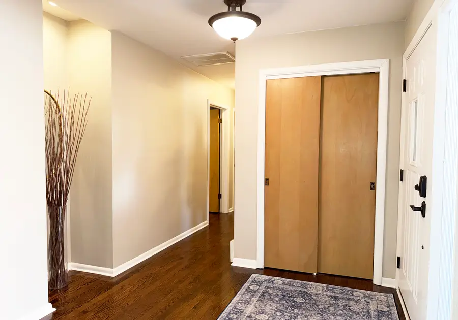 507 S I Oka Avenue, Mount Prospect, IL 60056 - #3