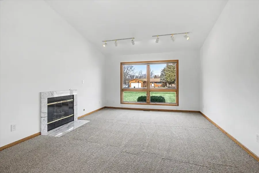 1816 Doris Road, Lake Holiday, IL 60548 - #2