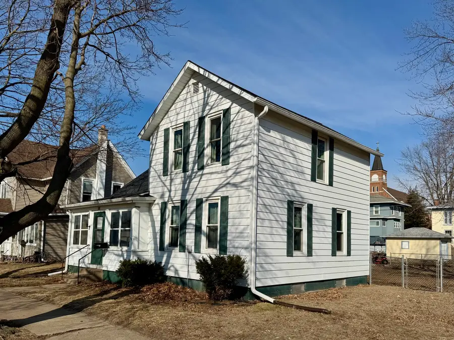 717 13th Avenue, Fulton, IL 61252 - #2