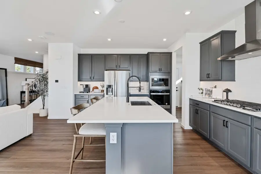 137 Furnas Drive, Batavia, IL 60510 - #2