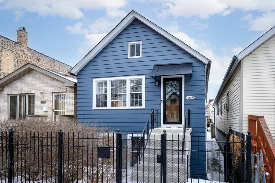 3659 S Hermitage Avenue, Chicago, IL 60609 - #3