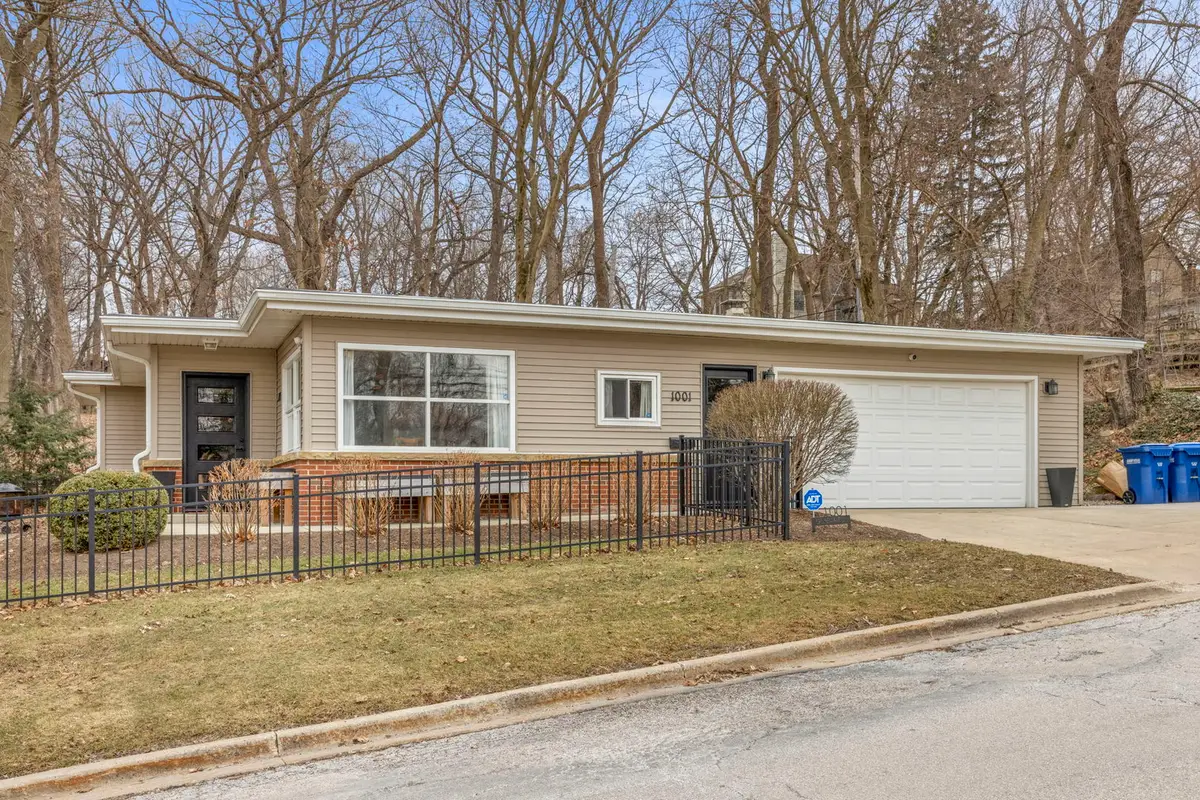 1001 Geneva Road, Saint Charles, IL 60174 - #1