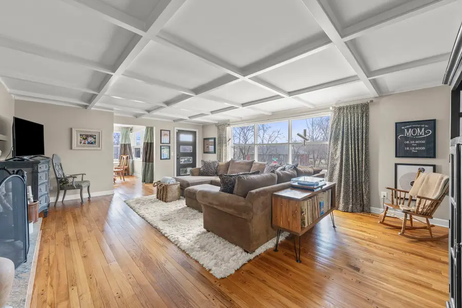 1001 Geneva Road, Saint Charles, IL 60174 - #3