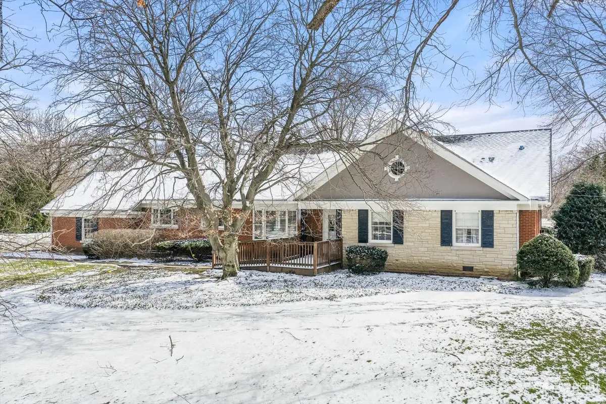 116 E Farnham Lane, Wheaton, IL 60189 - #1