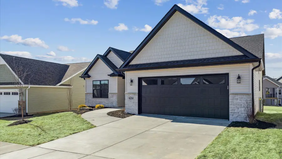 6214 College Avenue, Davenport, IA 52807 - #2