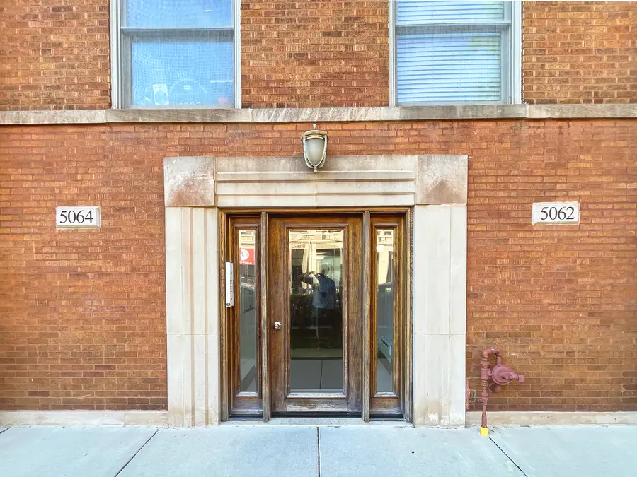 5062 W Agatite Avenue #G, Chicago, IL 60630 - Image #2
