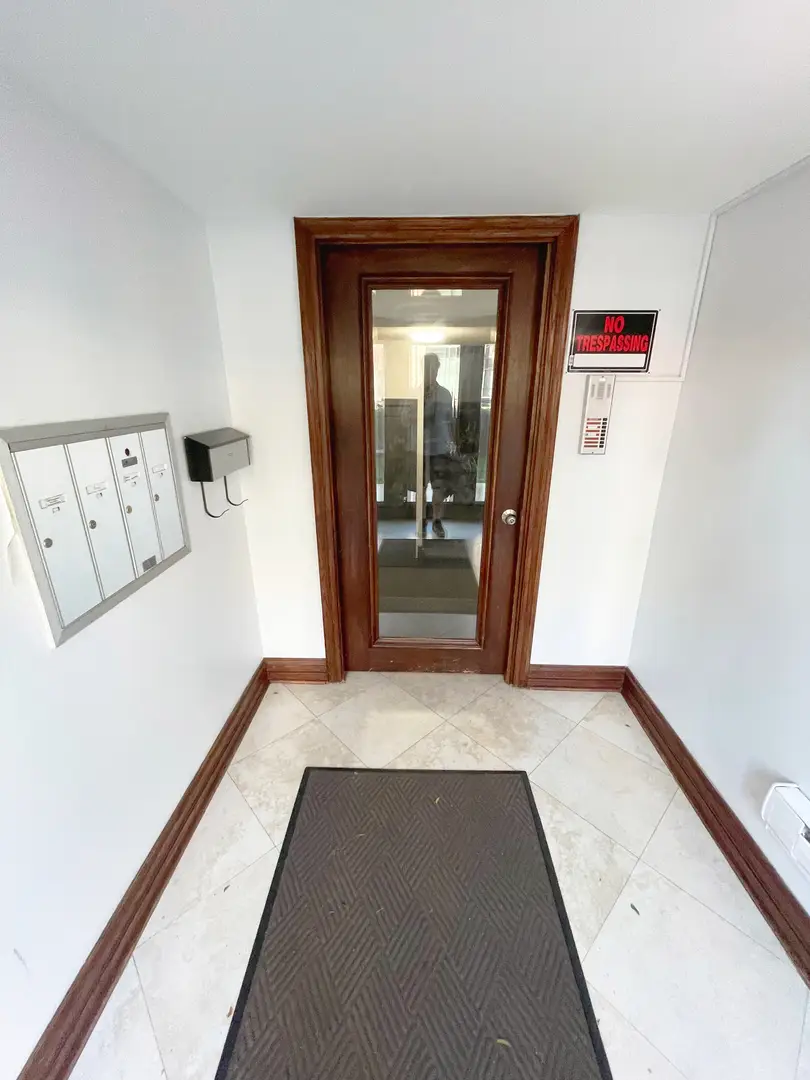 5062 W Agatite Avenue #G, Chicago, IL 60630 - Image #3