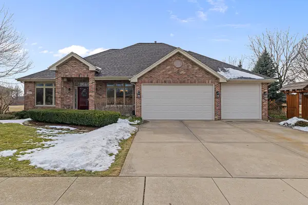 2402 Bluestone Bay Drive, New Lenox, IL 60451