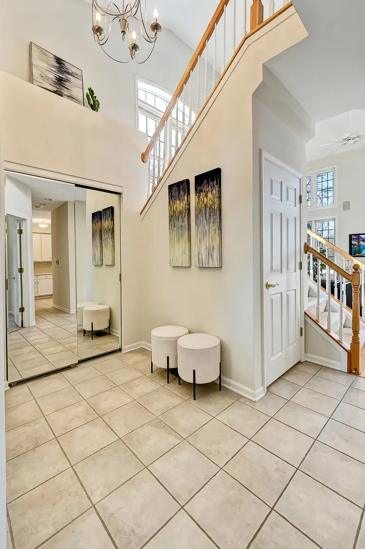 241 Wildflower Lane, La Grange, IL 60525 - #3