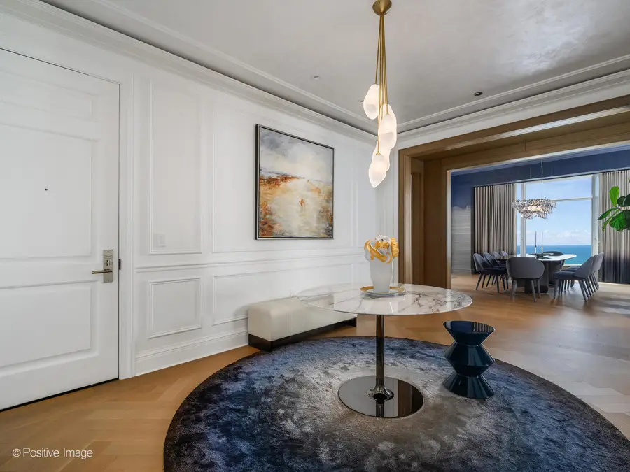 Address Withheld By Seller, Chicago, IL 60611 - #2