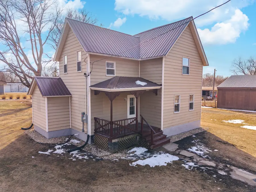 207 E Maple Street, Chatsworth, IL 60921 - #2