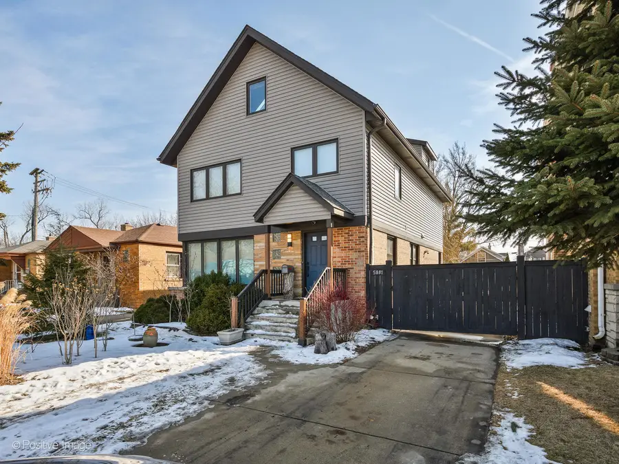 5881 N Central Avenue, Chicago, IL 60646 - #2