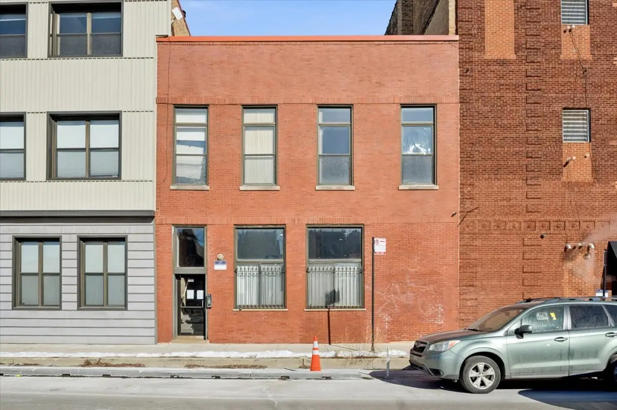 1344 W Augusta Boulevard #1, Chicago, IL 60642 - Image #1