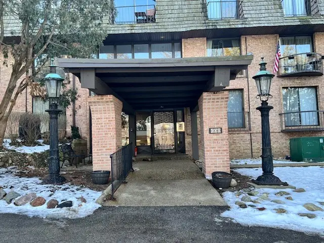 Address Withheld By Seller, Barrington, IL 60010 - #2