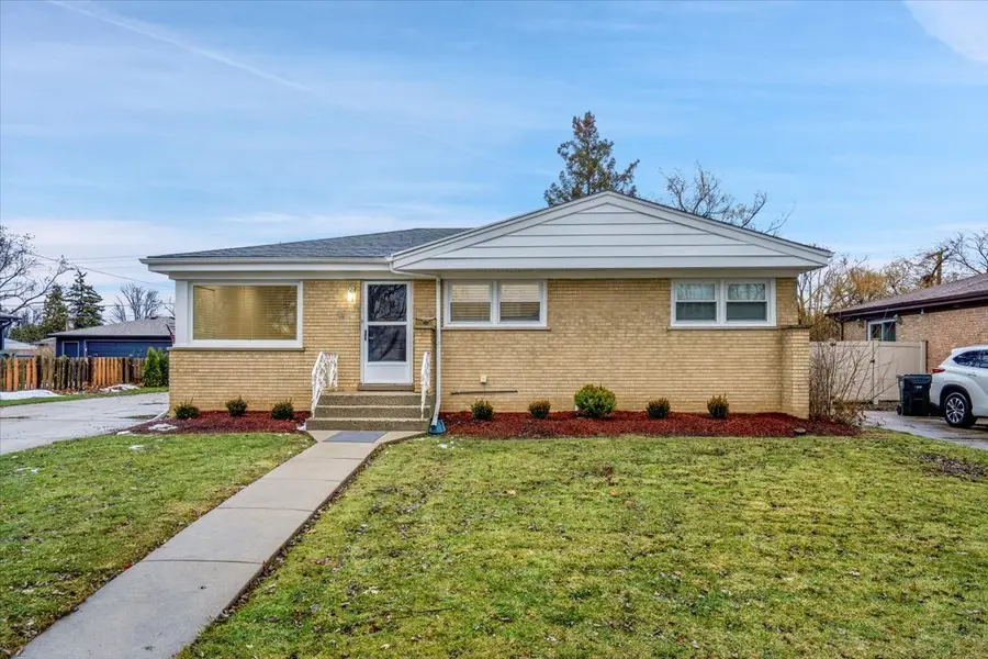 9317 Olcott Avenue, Morton Grove, IL 60053 - #2