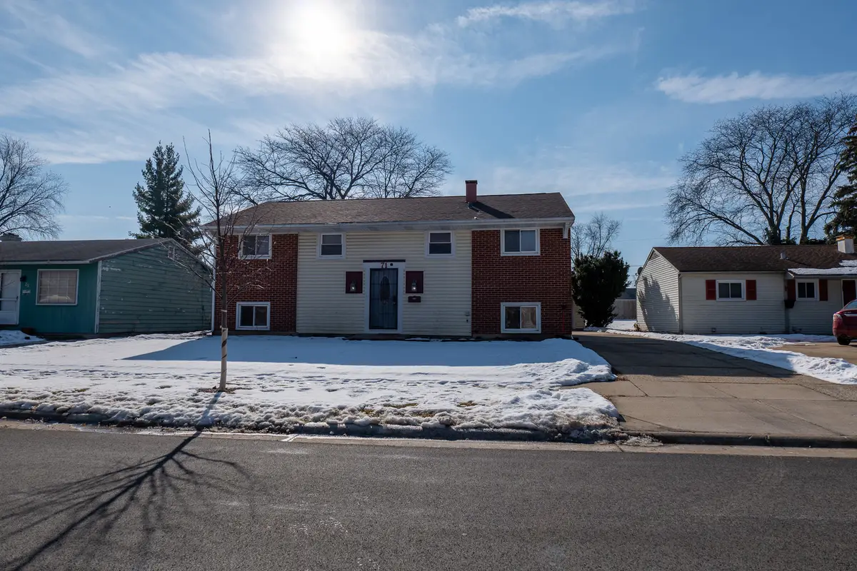 71 Cambridge Lane, Glendale Heights, IL 60139 - #1
