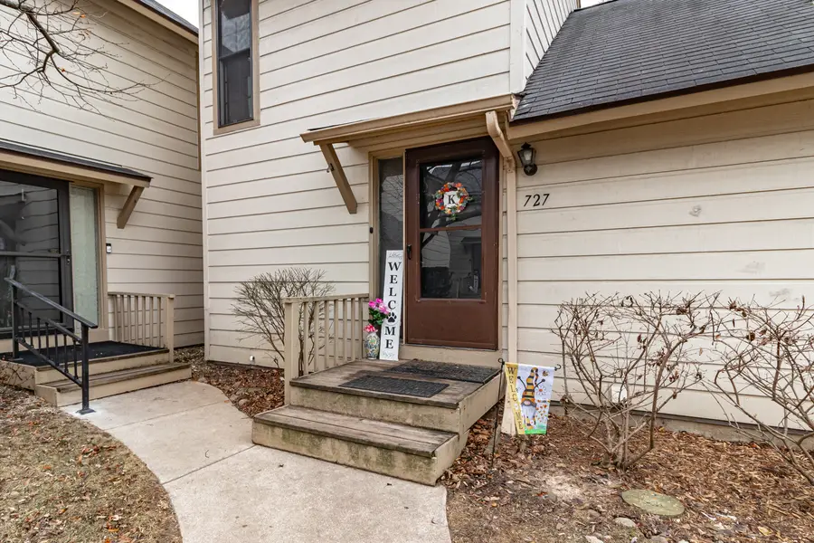 727 Colby Court, Gurnee, IL 60031 - #2