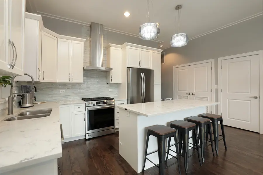 3215 N Elston Avenue #3N, Chicago, IL 60618 - #2