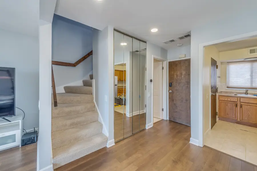 421 Elm Street #6K, Deerfield, IL 60015 - #3