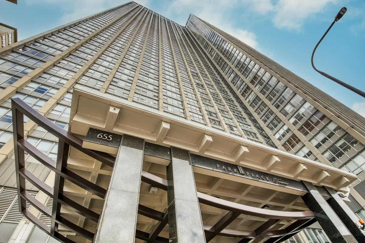 655 W Irving Park Road #4808, Chicago, IL 60613 - Image #1
