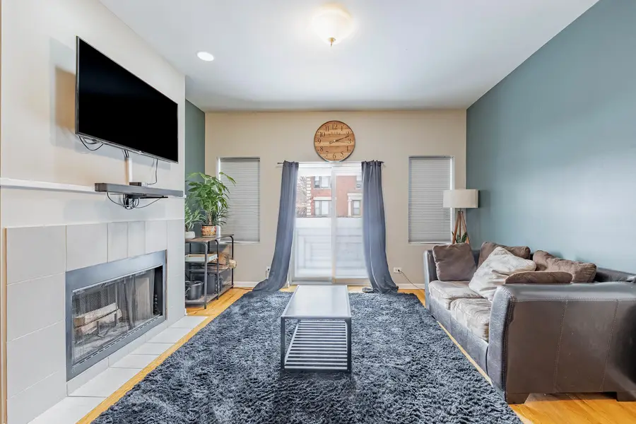 4439 S Calumet Avenue #1S, Chicago, IL 60653 - #3