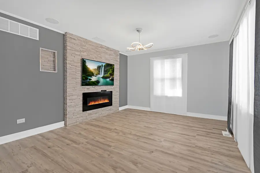 2417 Sand Lake Road, Lindenhurst, IL 60046 - #3