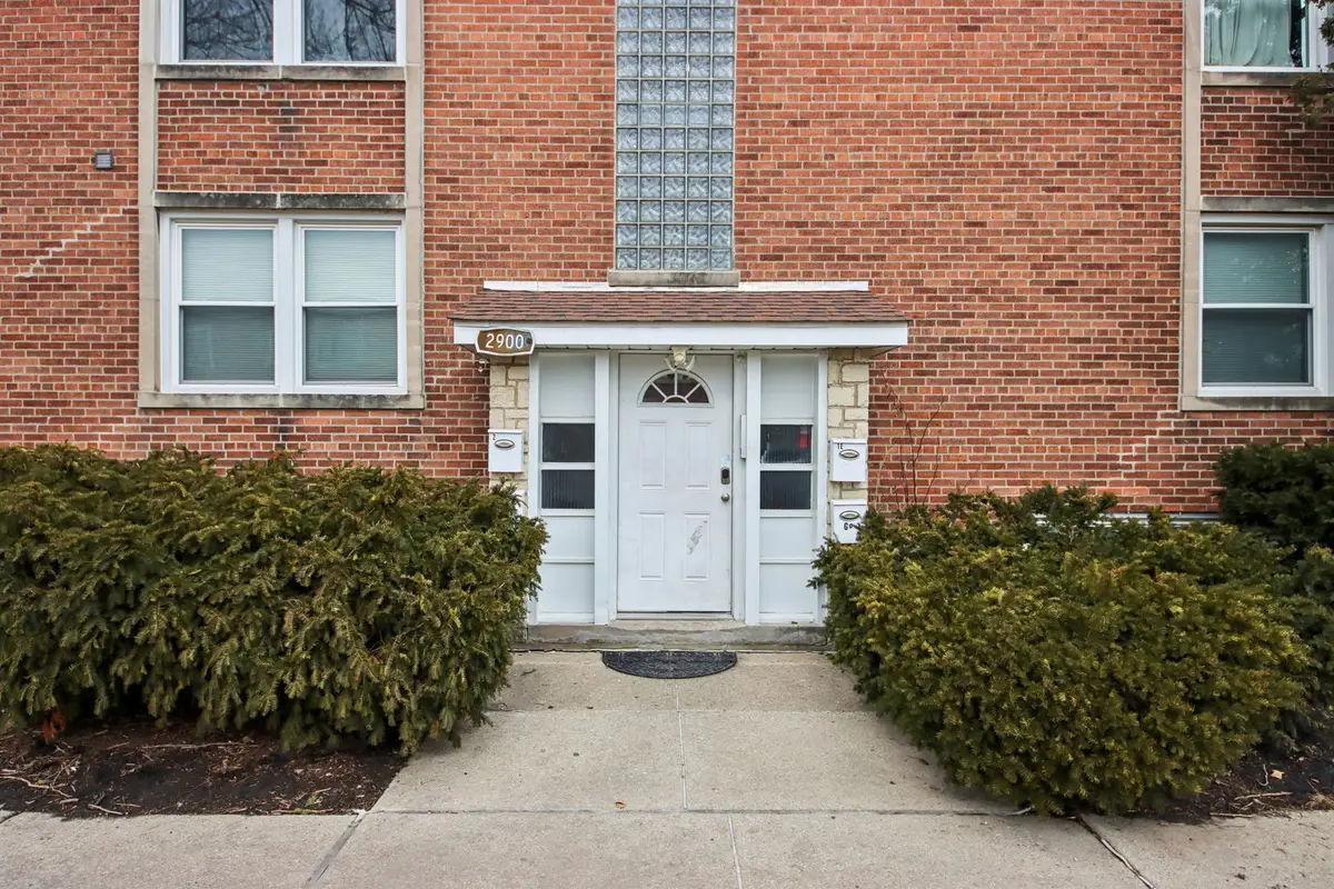 2900 W Glenlake Avenue, Chicago, IL 60659 - #1