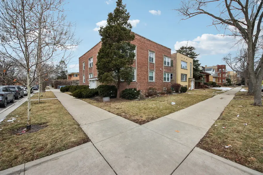 2900 W Glenlake Avenue, Chicago, IL 60659 - #2