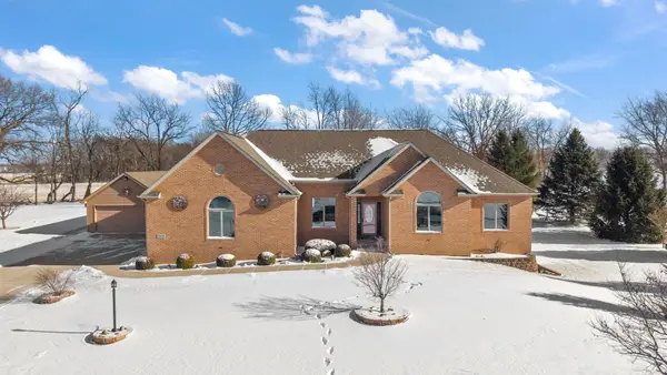 2651 Woodbine Drive, Valparaiso, IN 46383