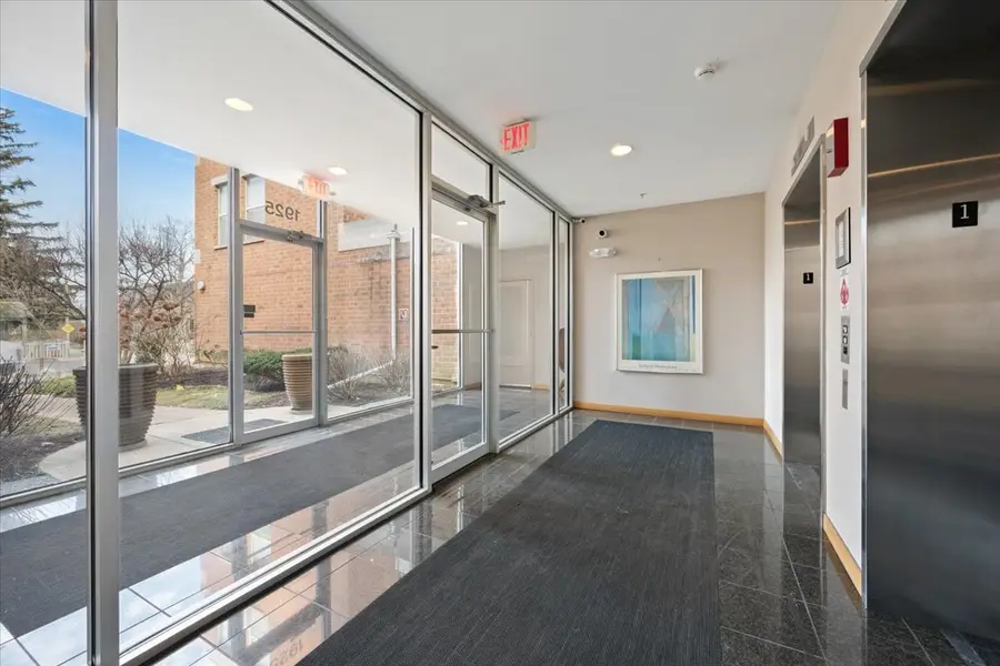 1925 Lake Avenue #104, Wilmette, IL 60091 - #3