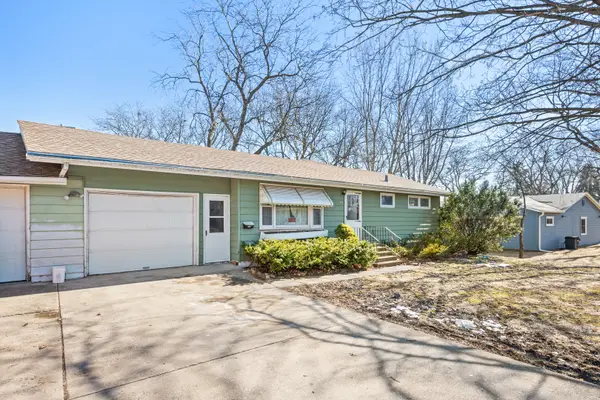 212 Kishwaukee Drive, Sycamore, IL 60178