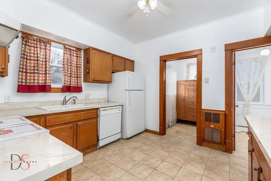 108 W Wilson Street, Streator, IL 61364 - Image #2