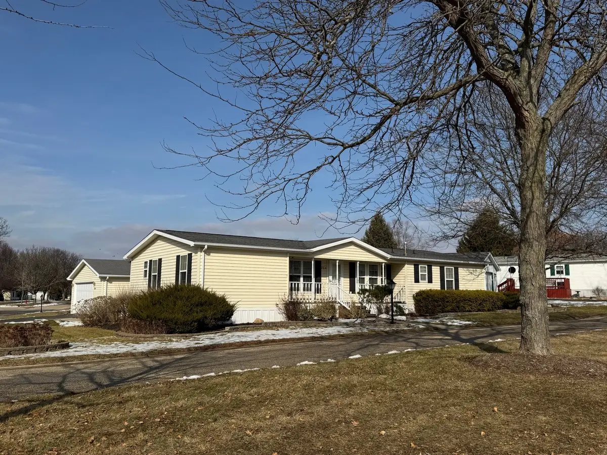 704 Cherokee Trail, Marengo, IL 60152 - #1