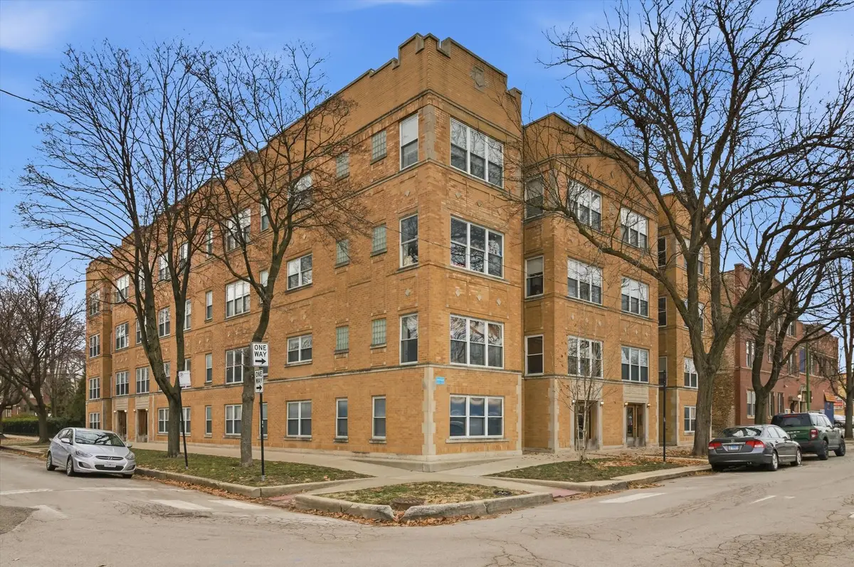 3808 W Belle Plaine Avenue #G, Chicago, IL 60618 - Image #1