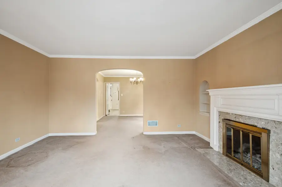 6843 N Loleta Avenue, Chicago, IL 60646 - #3