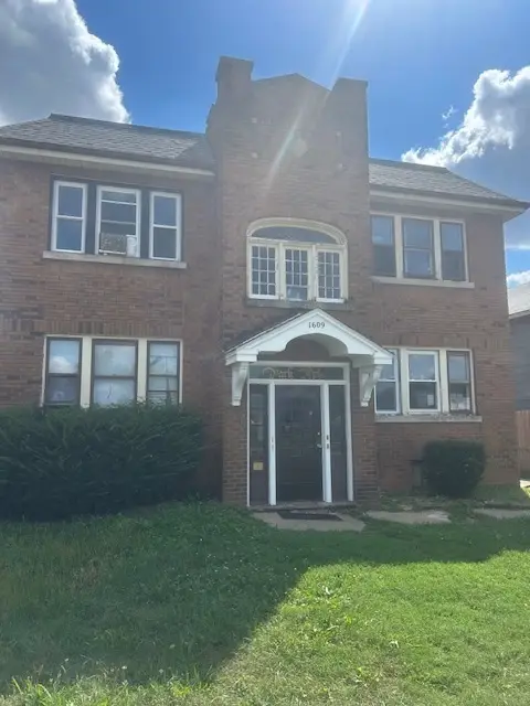 1609 17th Avenue, Rockford, IL 61104 - #2