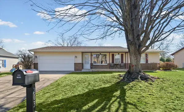 203 Valley Road, Monticello, IL 61856