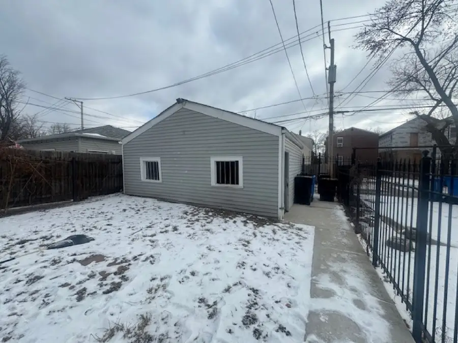 913 N Kedvale Avenue, Chicago, IL 60651 - #3