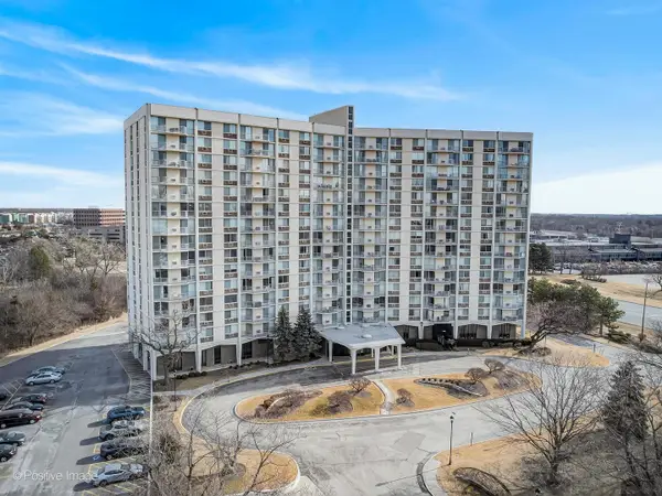 40 N Tower Road #2F, Oak Brook, IL 60523