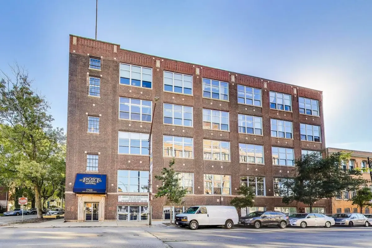 1733 W Irving Park Road #215, Chicago, IL 60613 - #1