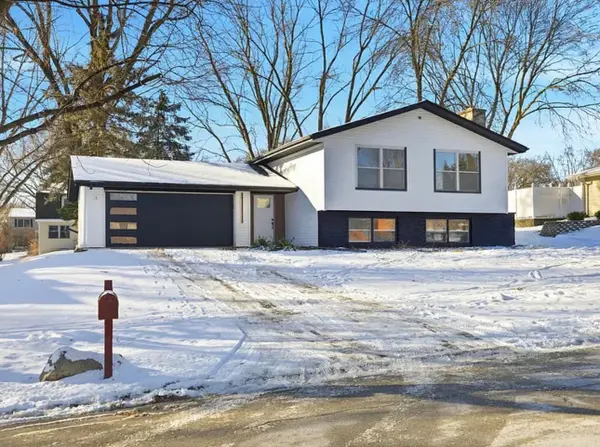 48 Starling Lane, Naperville, IL 60565