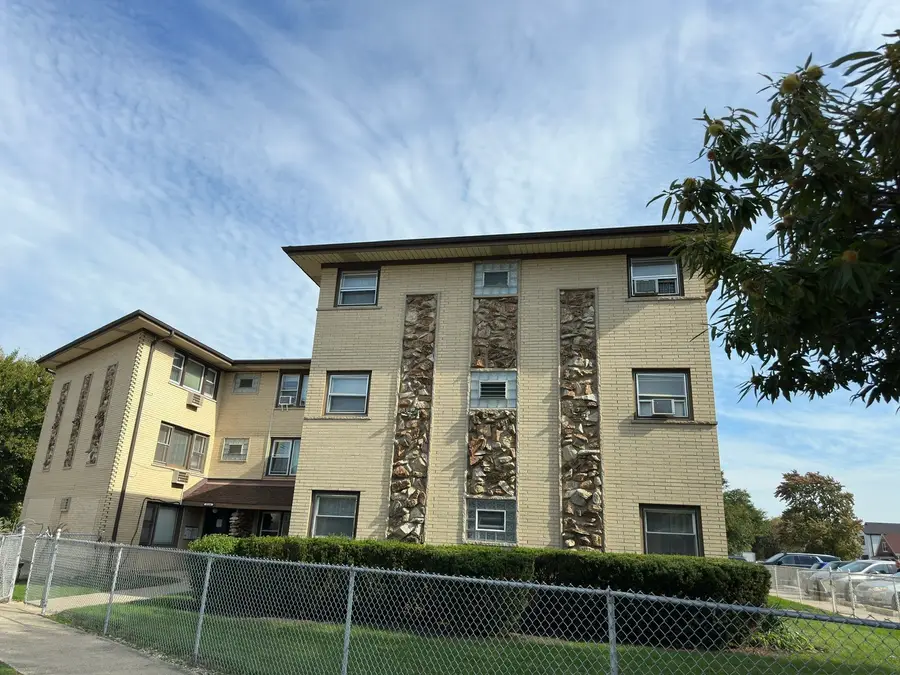 8164 W Forest Preserve Avenue #2N, Chicago, IL 60634 - #2