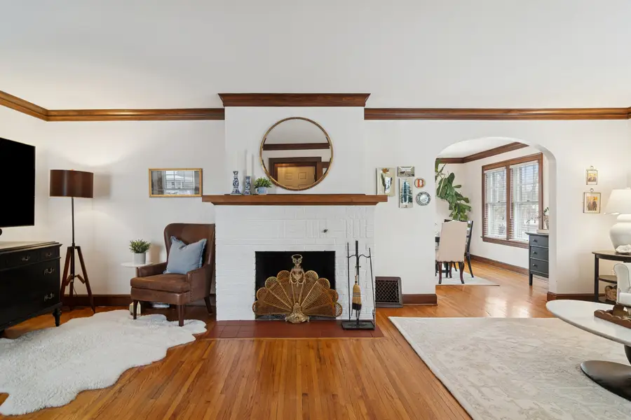 131 Walton Street, Barrington, IL 60010 - #2