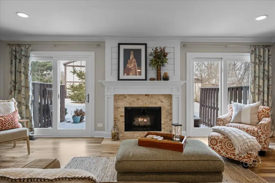 63 White Oak Circle #63, Saint Charles, IL 60174 - #3