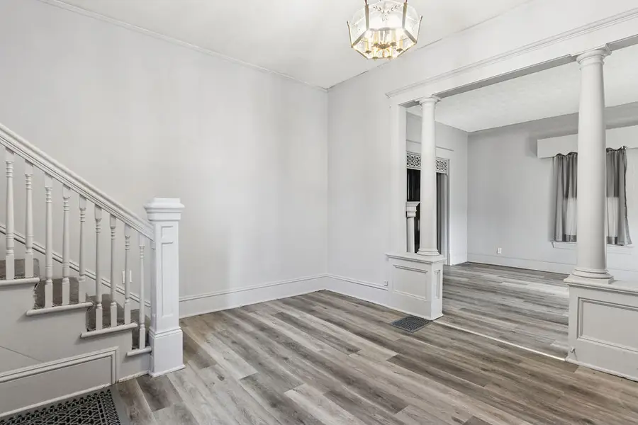 705 W Market Street, Bloomington, IL 61701 - #2