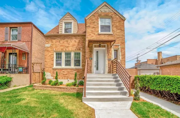 6014 W Fletcher Street, Chicago, IL 60634